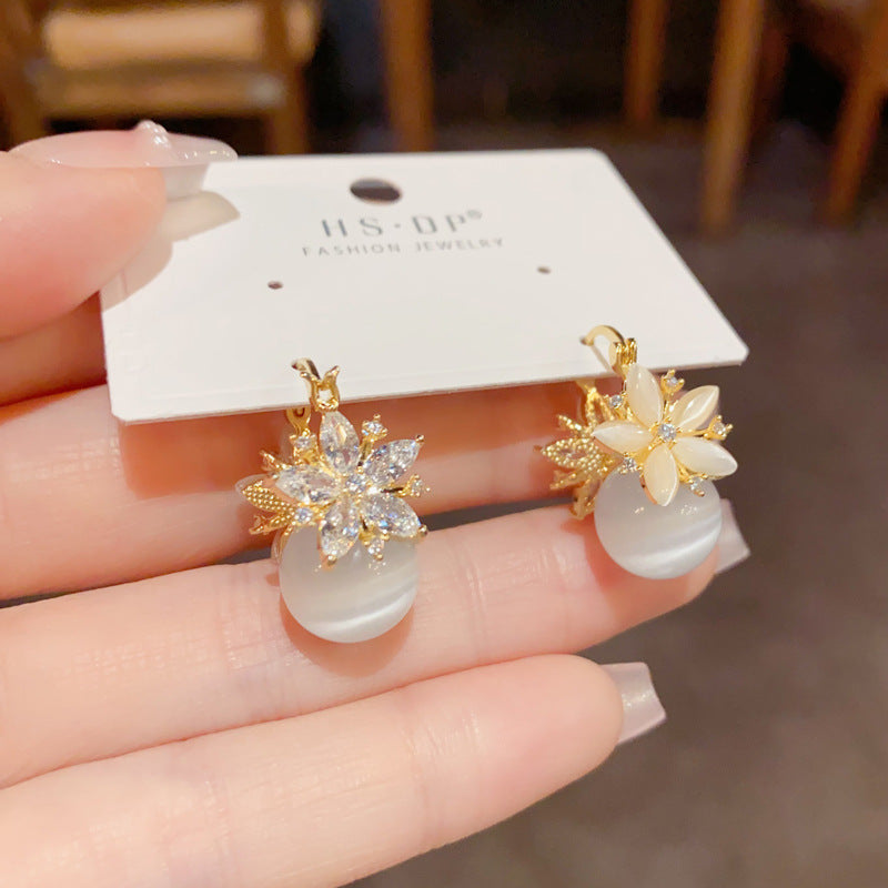 貓眼石花朵兩用耳扣－第二視角實拍｜https://igowo.tw/