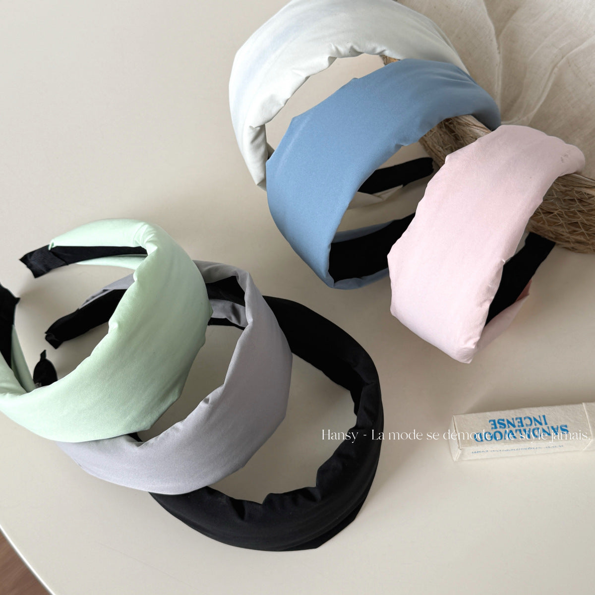 寬版簡約髮箍－商品主圖｜https://igowo.tw/