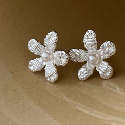 S925珍珠花朵簡約耳釘