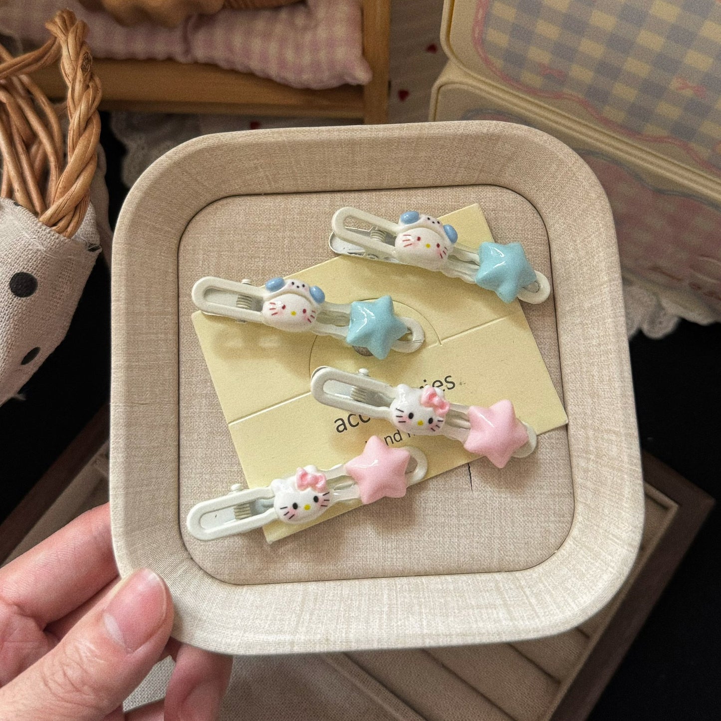 粉色貓咪星星髮夾－商品主圖｜https://igowo.tw/