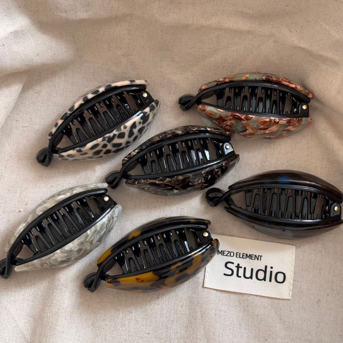 醋酸板材簡約髮夾－細節特寫2｜https://igowo.tw/