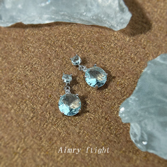 藍色鋯石幾何簡約耳環－商品主圖｜https://igowo.tw/