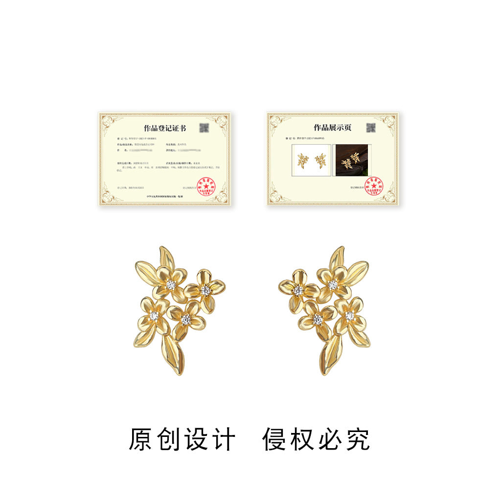 鋯石銀針花朵微鑲耳釘－第二視角實拍｜https://igowo.tw/