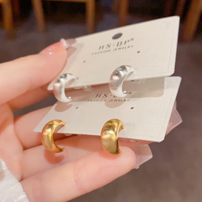 金屬圓圈拉絲復古耳釘－第二視角實拍｜https://igowo.tw/
