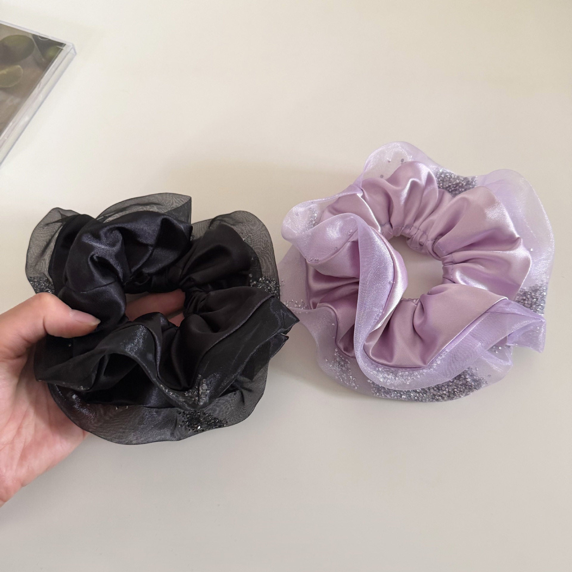 紫色網紗大腸圈髮圈－商品主圖｜https://igowo.tw/