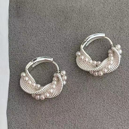 珍珠圓形纏繞簡約耳扣－商品主圖｜https://igowo.tw/