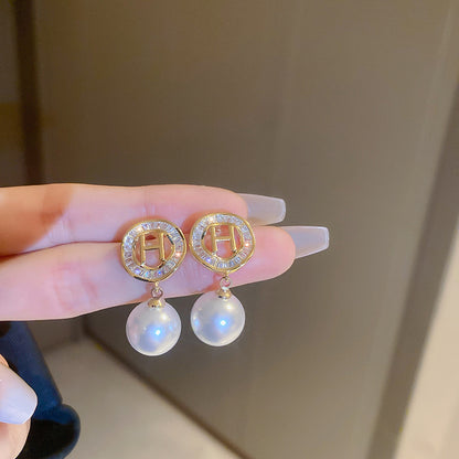 金色珍珠方形流蘇耳環－細節特寫76｜https://igowo.tw/