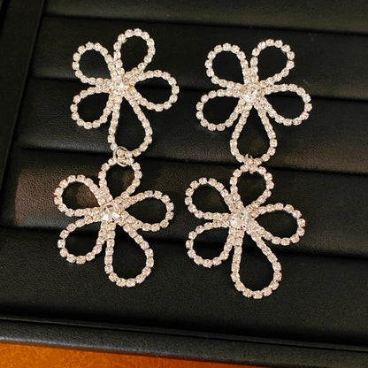 銀針花朵鏤空鑲鑽耳釘