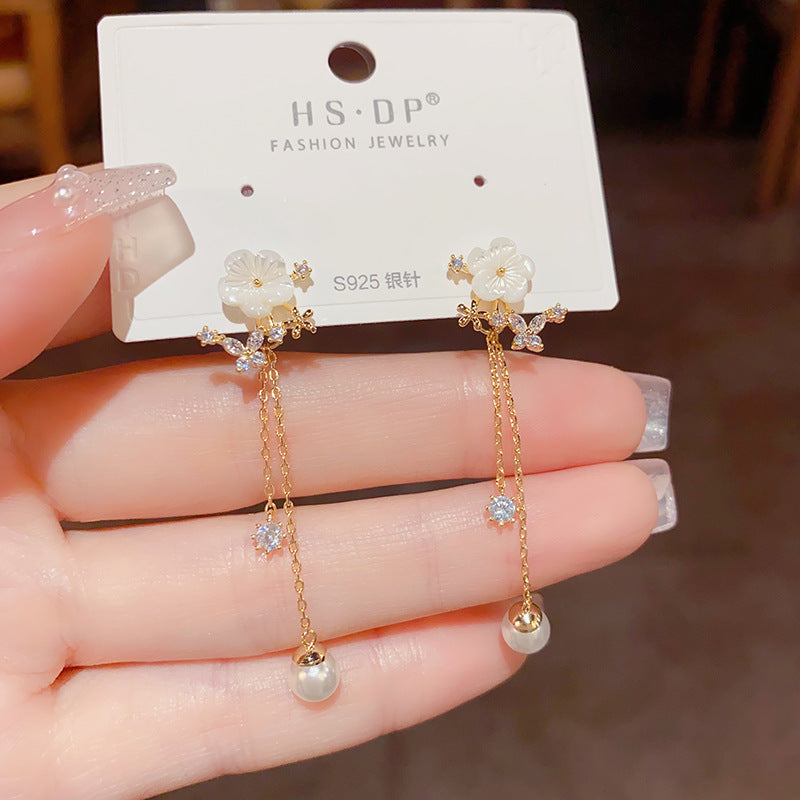 S925貝母花朵流蘇耳墜－第二視角實拍｜https://igowo.tw/