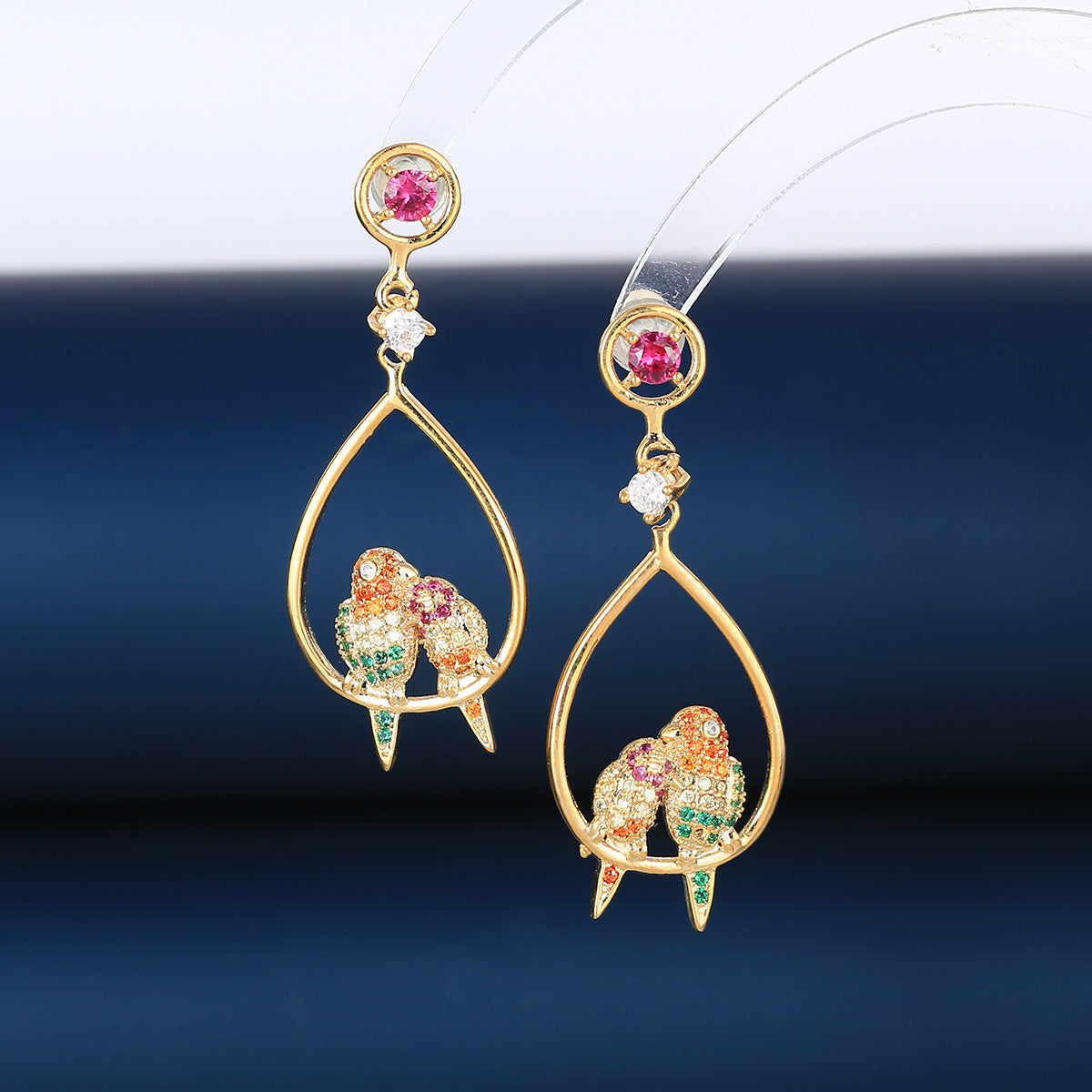 S925鋯石花朵流蘇耳環－商品主圖｜https://igowo.tw/