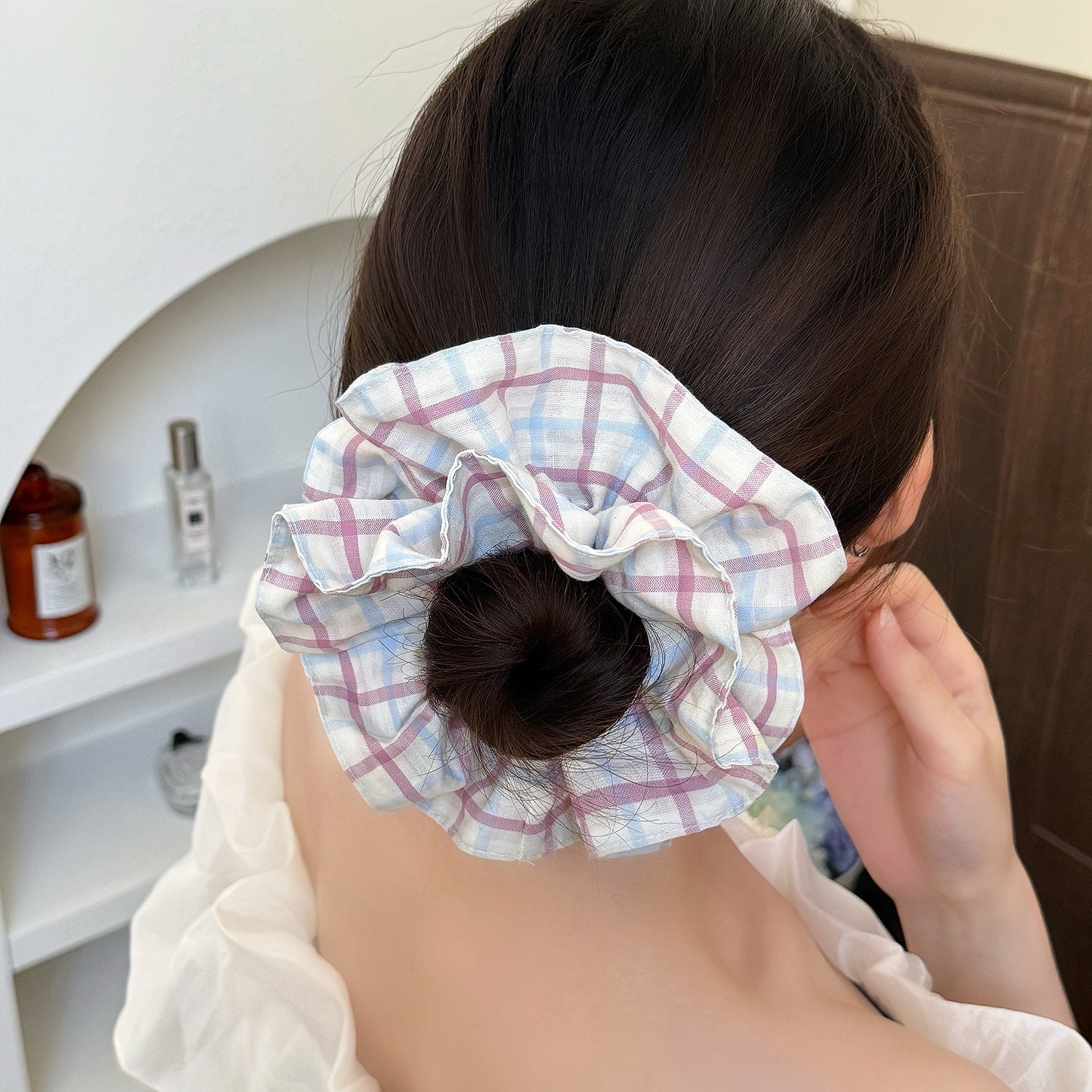 格紋大腸圈簡約髮圈－藍粉條紋款實拍｜https://igowo.tw/
