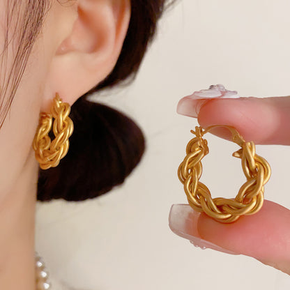 金屬扭紋簡約耳扣－商品主圖｜https://igowo.tw/