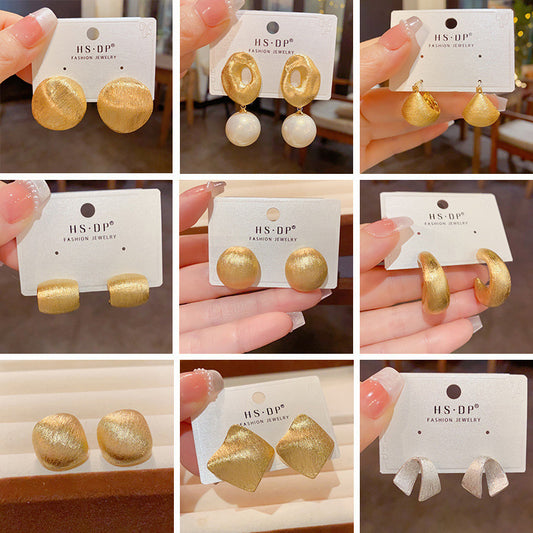 金屬拉絲復古耳環－商品主圖｜https://igowo.tw/