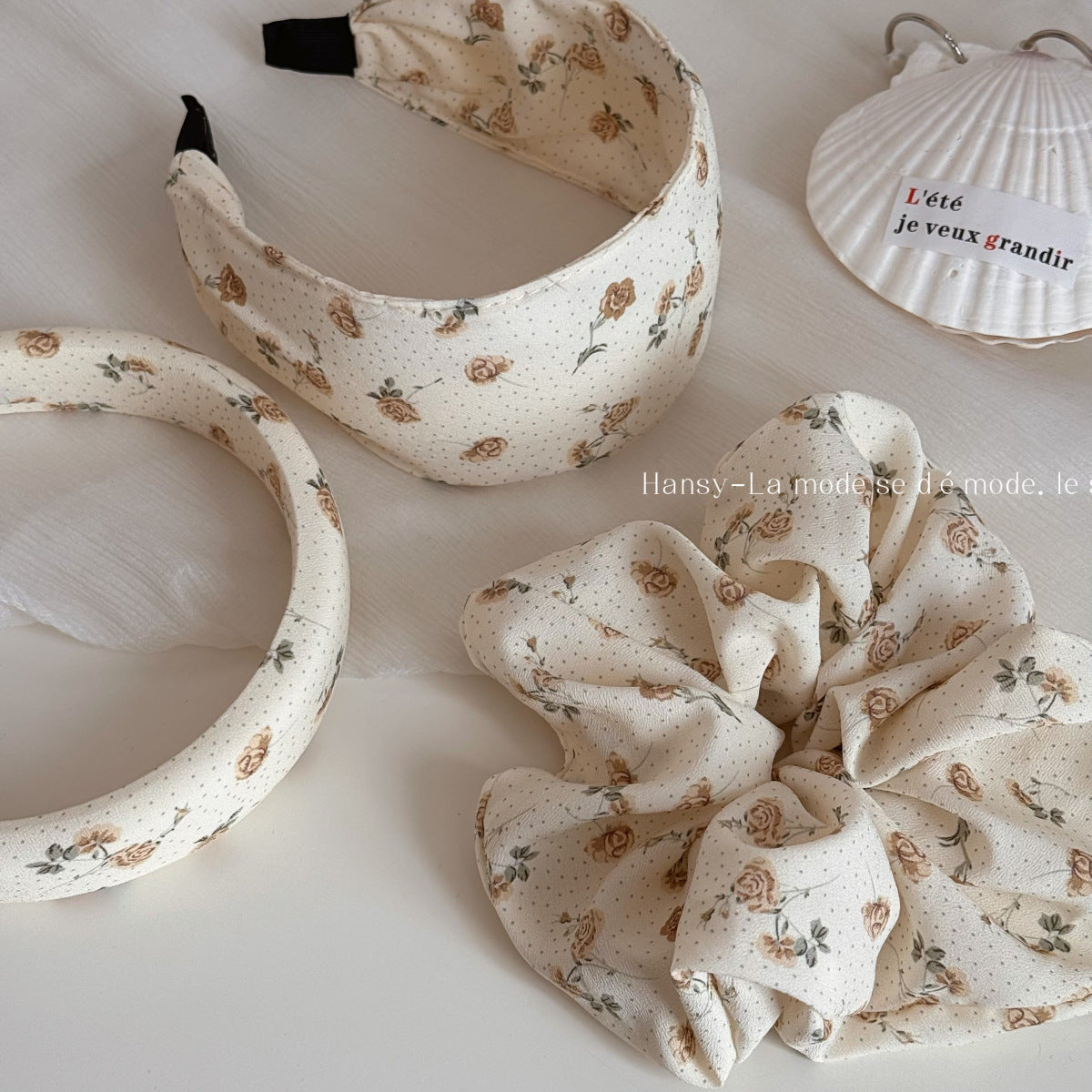 布面碎花寬版髮箍－商品主圖｜https://igowo.tw/
