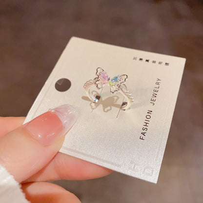 彩色鋯石蝴蝶鏤空戒指－商品主圖｜https://igowo.tw/
