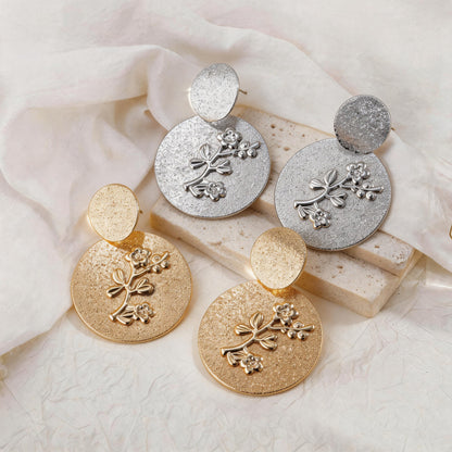 花朵圓形磨砂復古耳環－銀針-銀色款實拍｜https://igowo.tw/