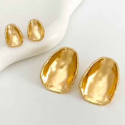 圓片不規則耳環－KC金 3500款細節2｜https://igowo.tw/