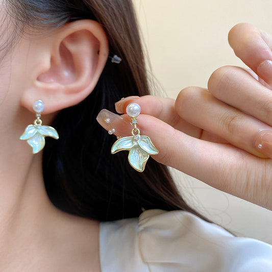 珍珠花朵耳環－商品主圖｜https://igowo.tw/