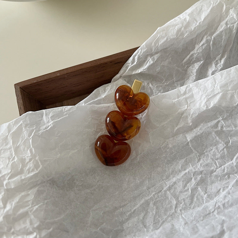 壓克力愛心復古髮夾