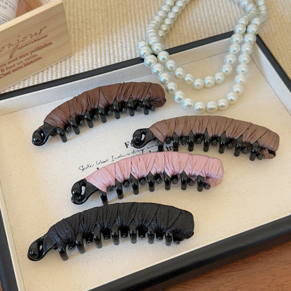 布面纏繞簡約髮夾－淺咖色款細節｜https://igowo.tw/