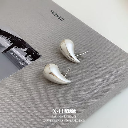金屬水滴簡約耳釘