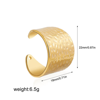 金色鏤空戒指套組－細節特寫4｜https://igowo.tw/