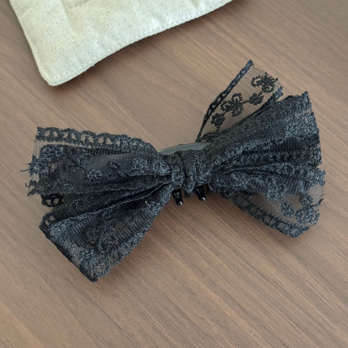 蕾絲蝴蝶結刺繡髮夾