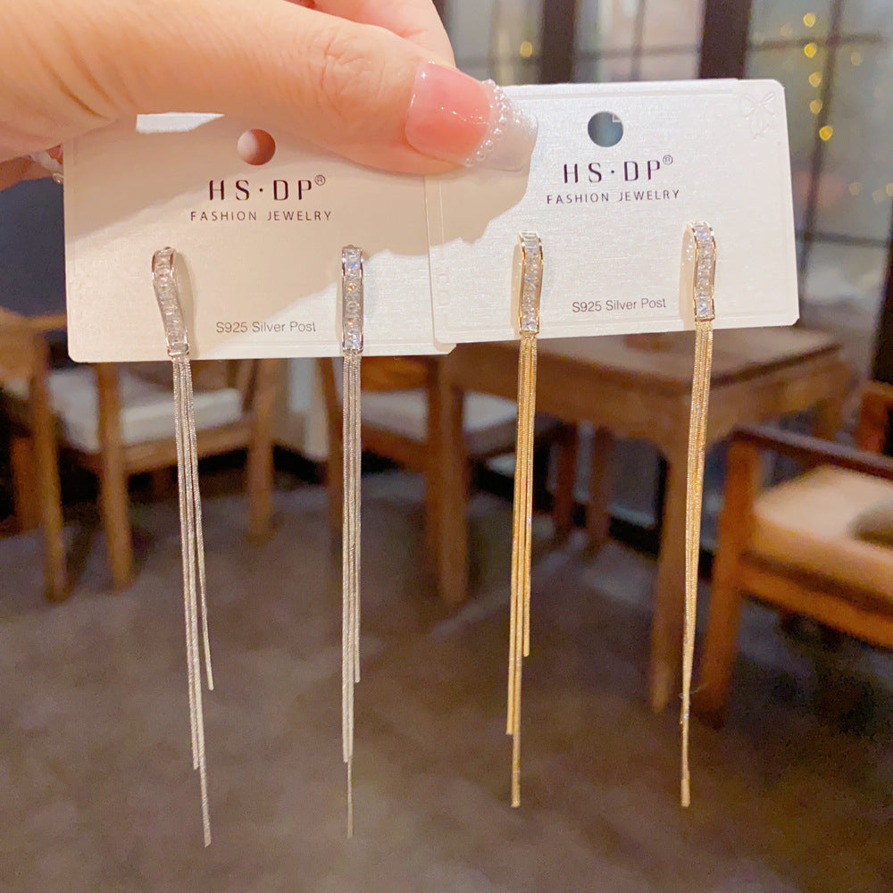 S925鋯石幾何流蘇耳墜－商品主圖｜https://igowo.tw/