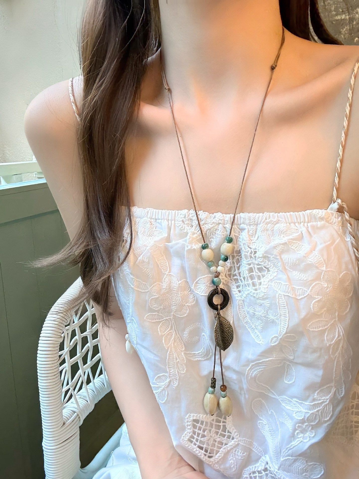 花朵墜飾復古項鍊－細節特寫25｜https://igowo.tw/