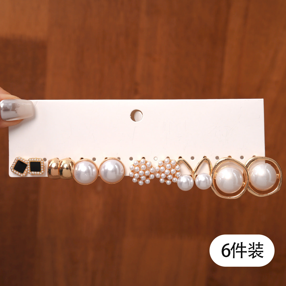 珍珠花朵流蘇耳環套組－細節特寫80｜https://igowo.tw/