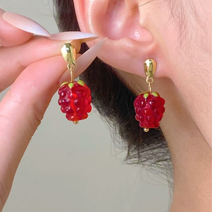 紅色水果耳釘－商品主圖｜https://igowo.tw/