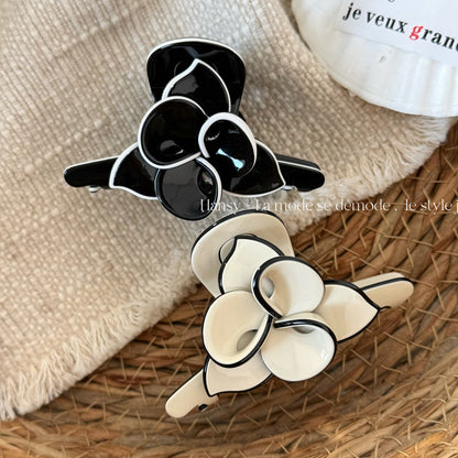 醋酸板材花朵鯊魚夾－商品主圖｜https://igowo.tw/