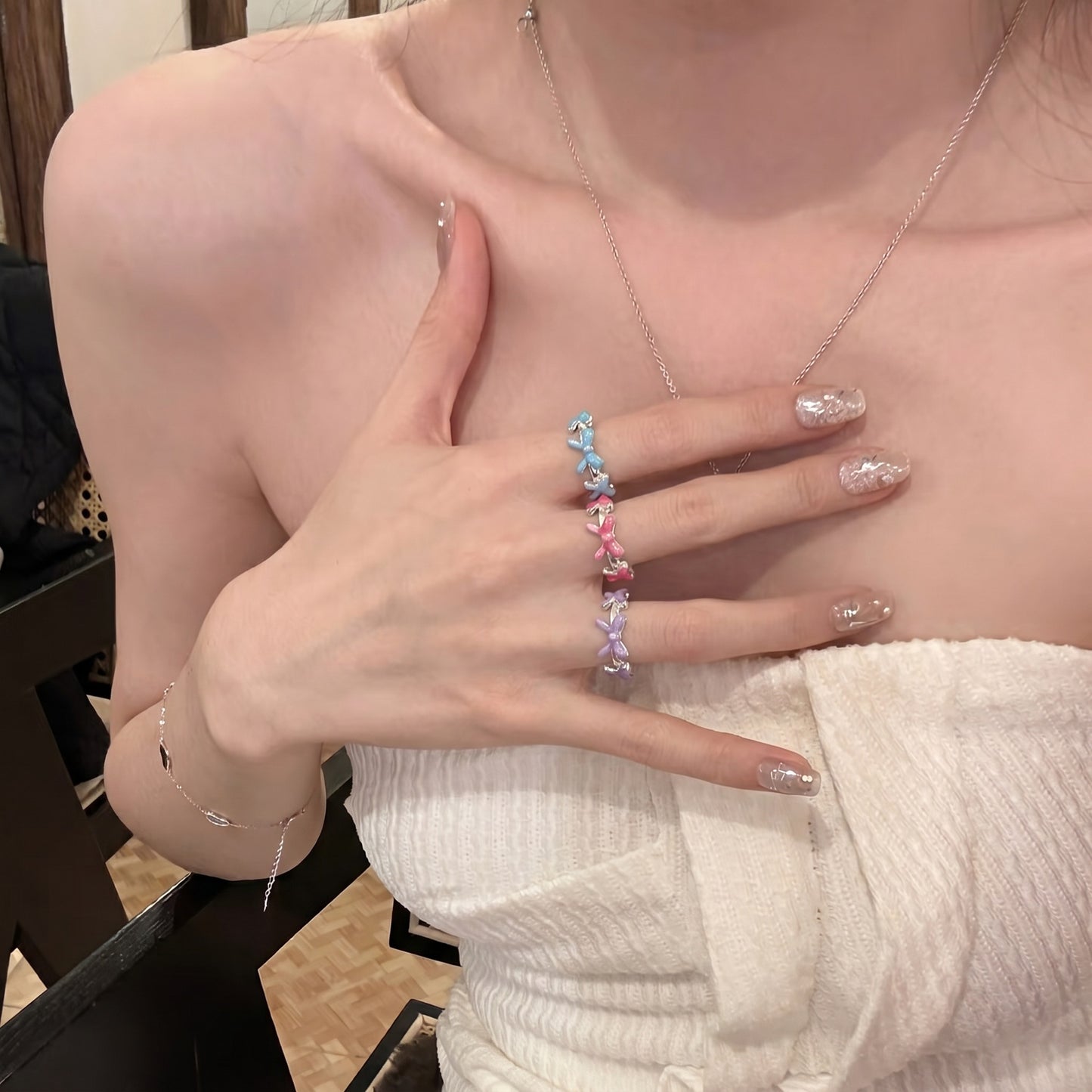 琺瑯蝴蝶結立體戒指－藍色款實拍｜https://igowo.tw/