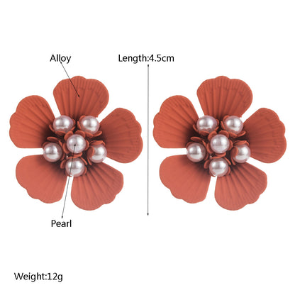 珍珠金屬花朵耳釘－玫紅款實拍｜https://igowo.tw/