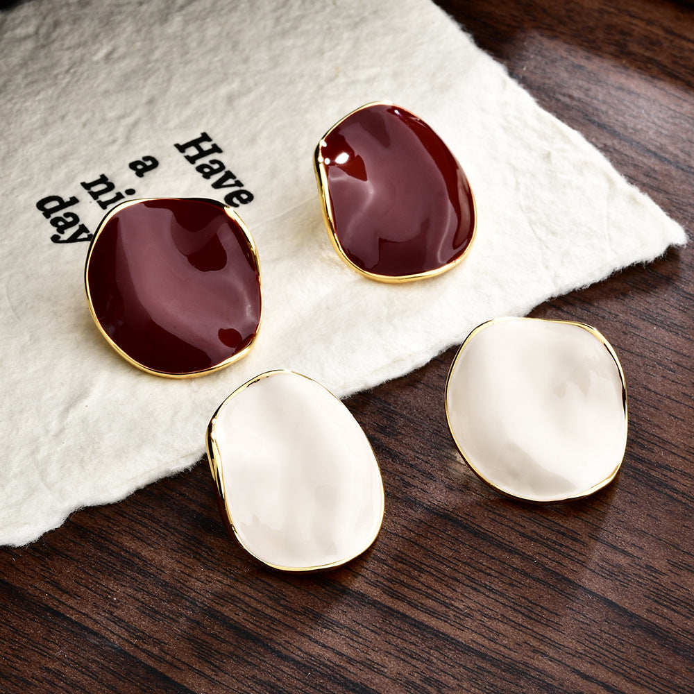 紅色琺瑯圓形復古耳釘－商品主圖｜https://igowo.tw/