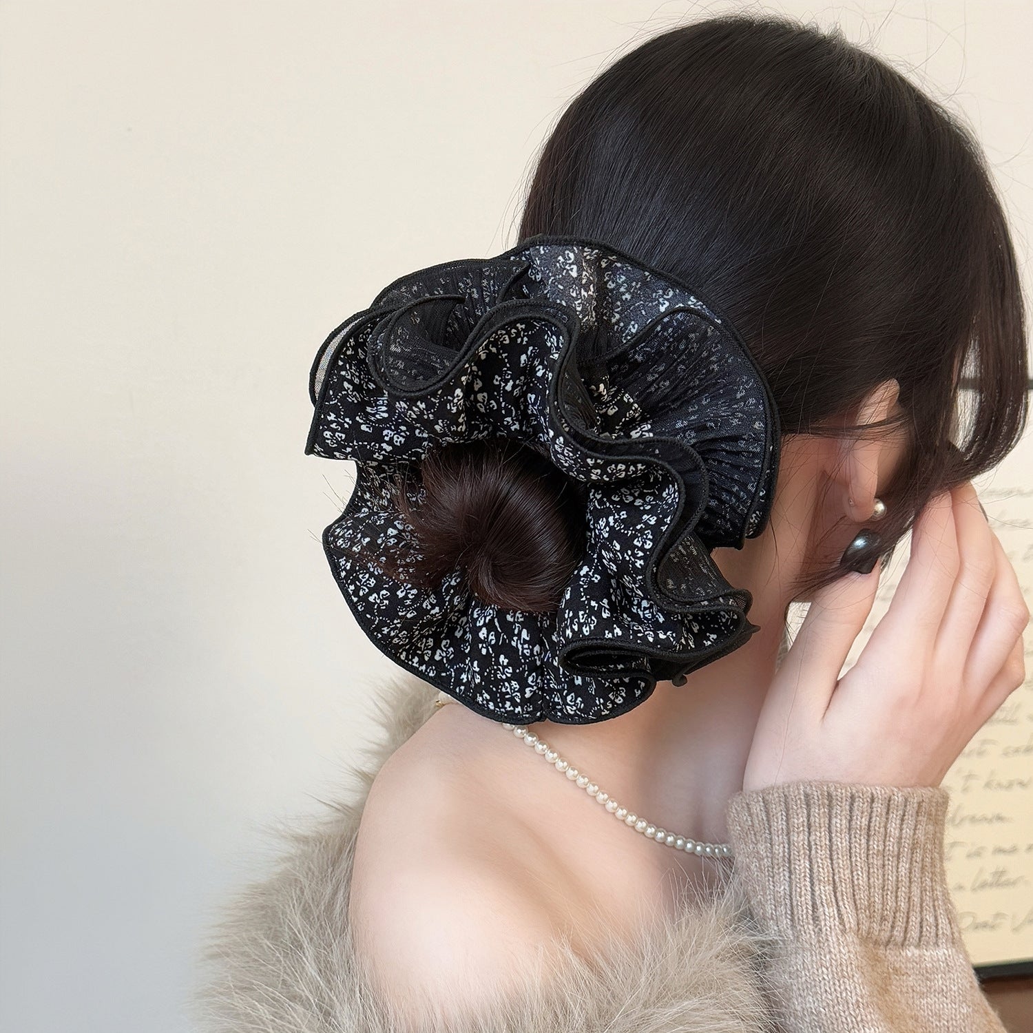 撞色網紗碎花髮圈－米白網紗碎花款實拍｜https://igowo.tw/