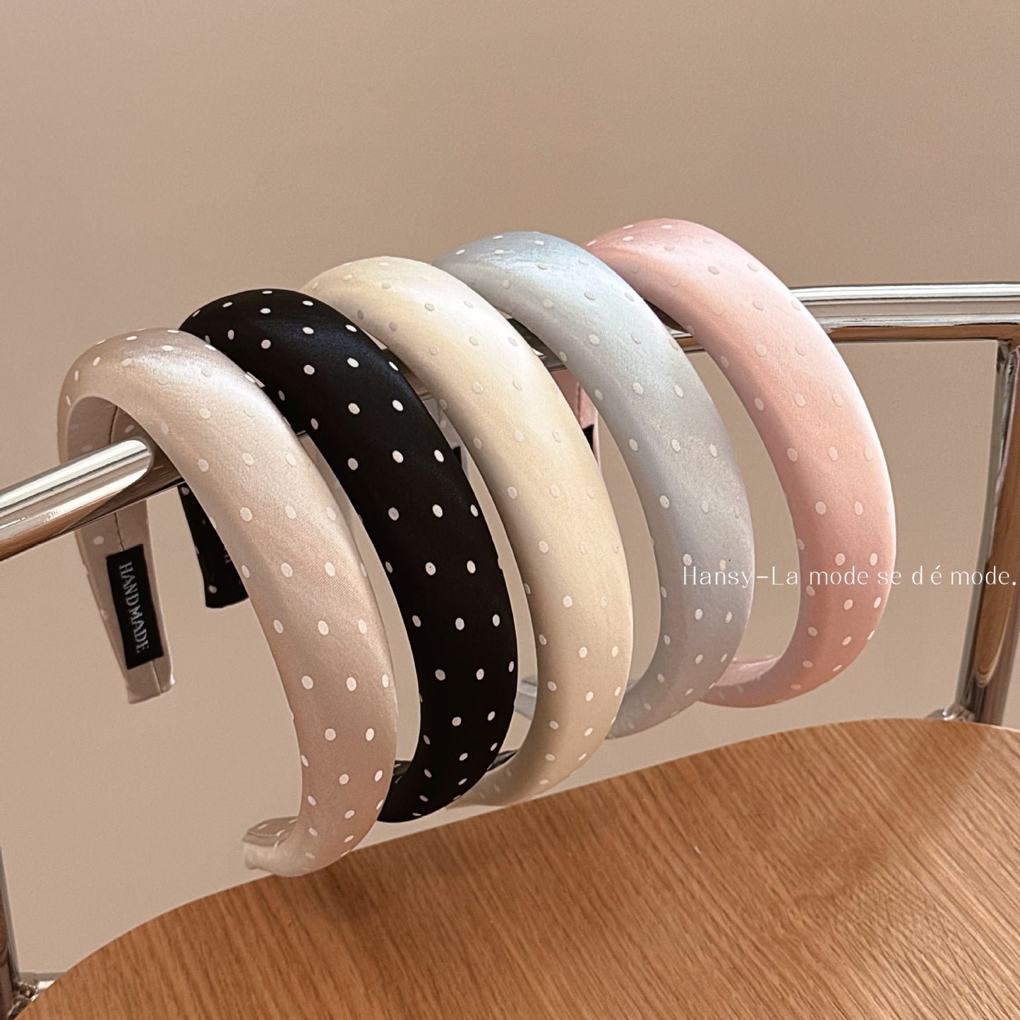 波點簡約髮箍－商品主圖｜https://igowo.tw/