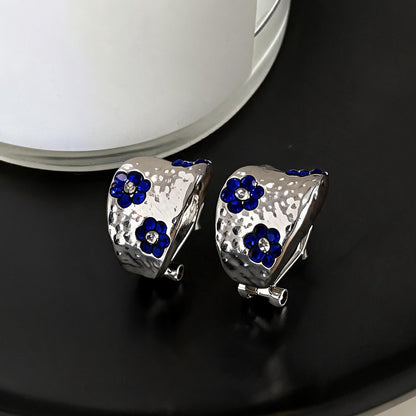 銀針C形花朵鑲鑽耳釘