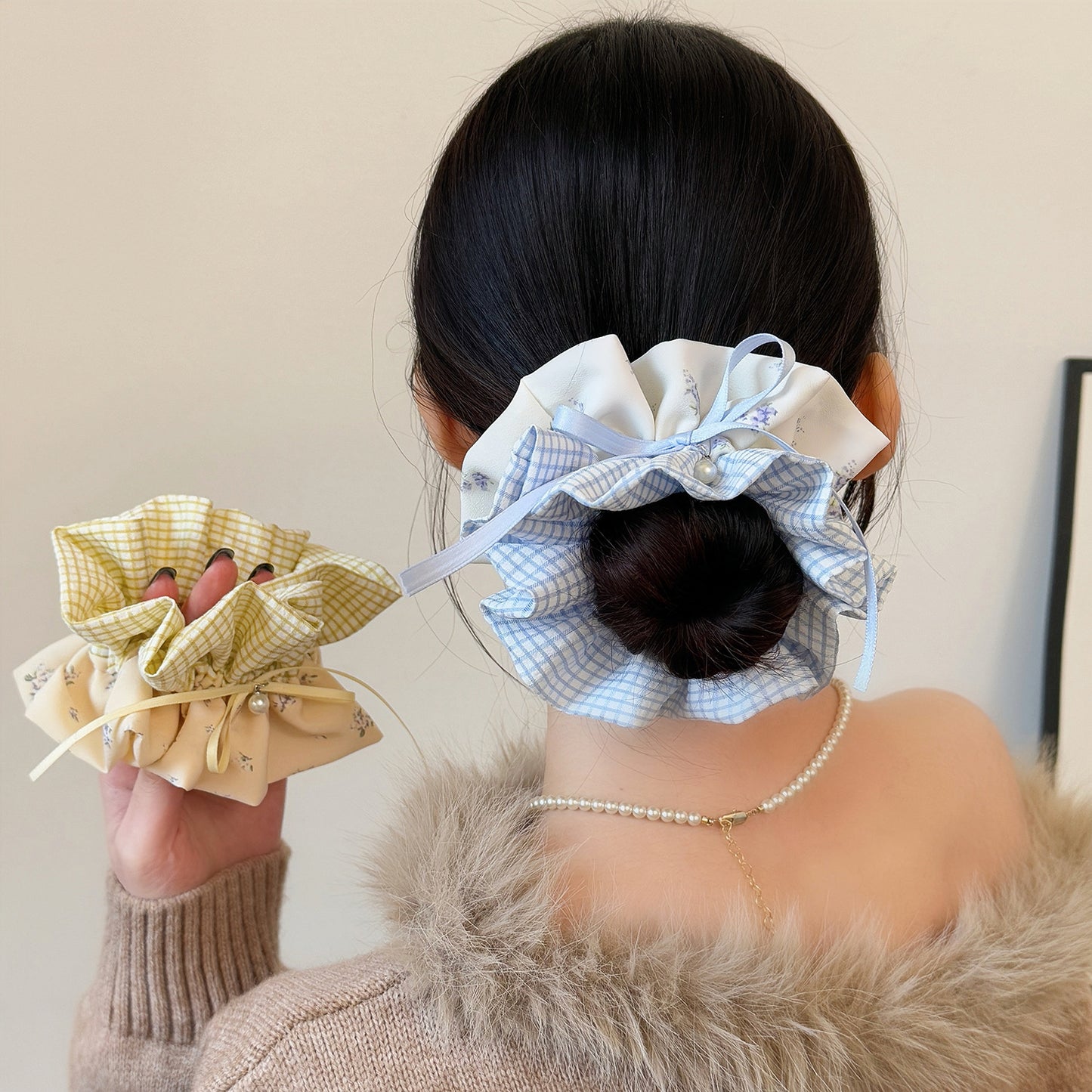 蕾絲格紋大腸圈髮圈－藍格紋雙層髮圈款細節｜https://igowo.tw/