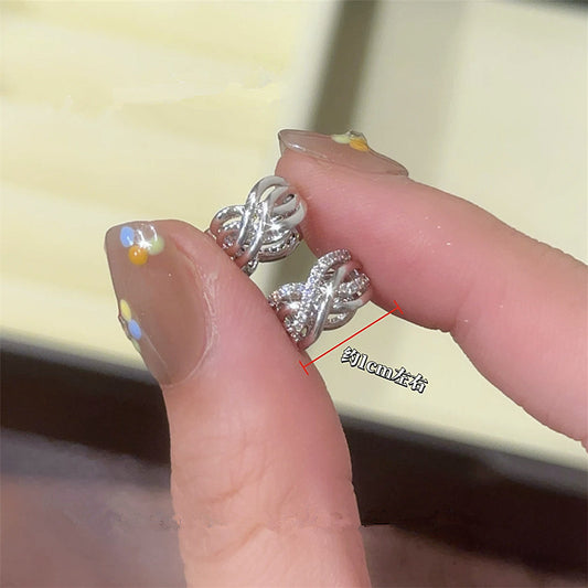鋯石銀針耳釘－商品主圖｜https://igowo.tw/