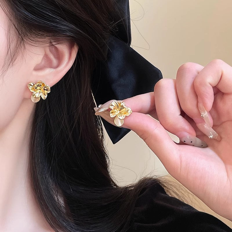 貓眼石花朵復古耳環－商品主圖｜https://igowo.tw/