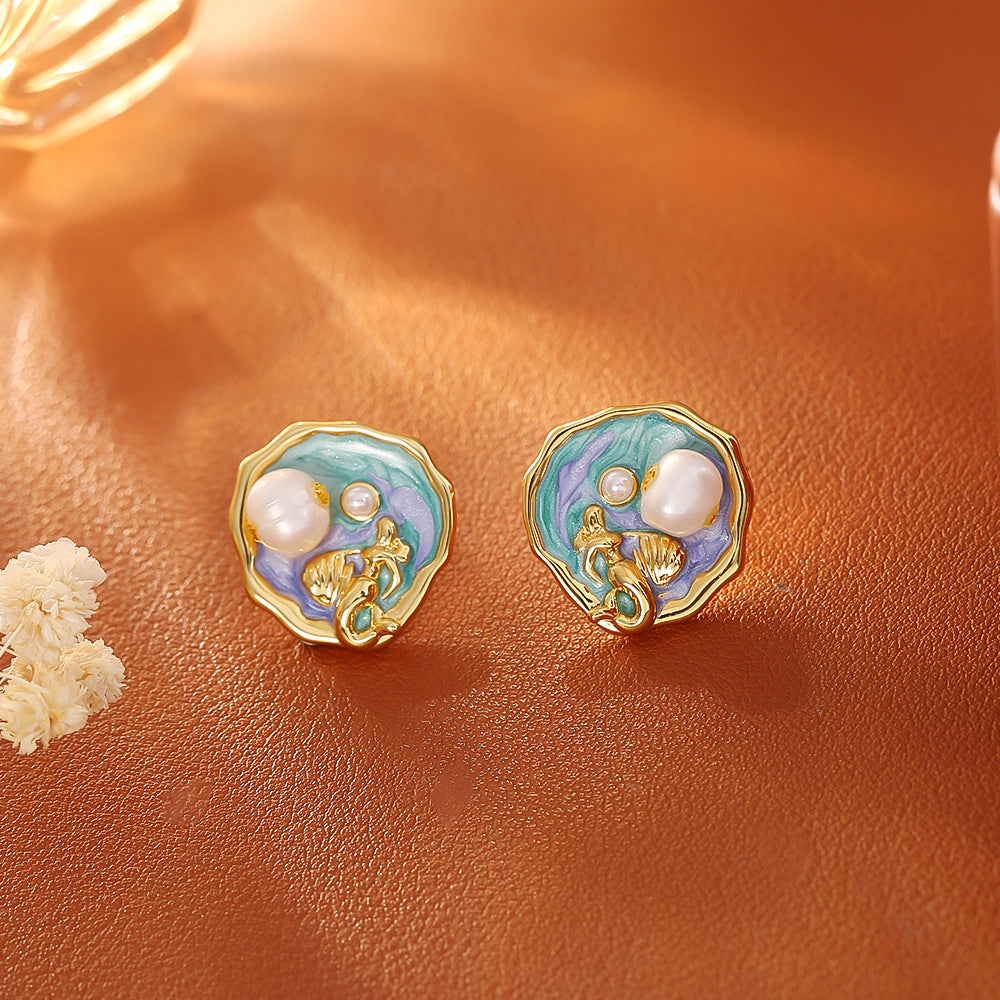 珍珠魚尾復古耳釘－細節特寫1｜https://igowo.tw/