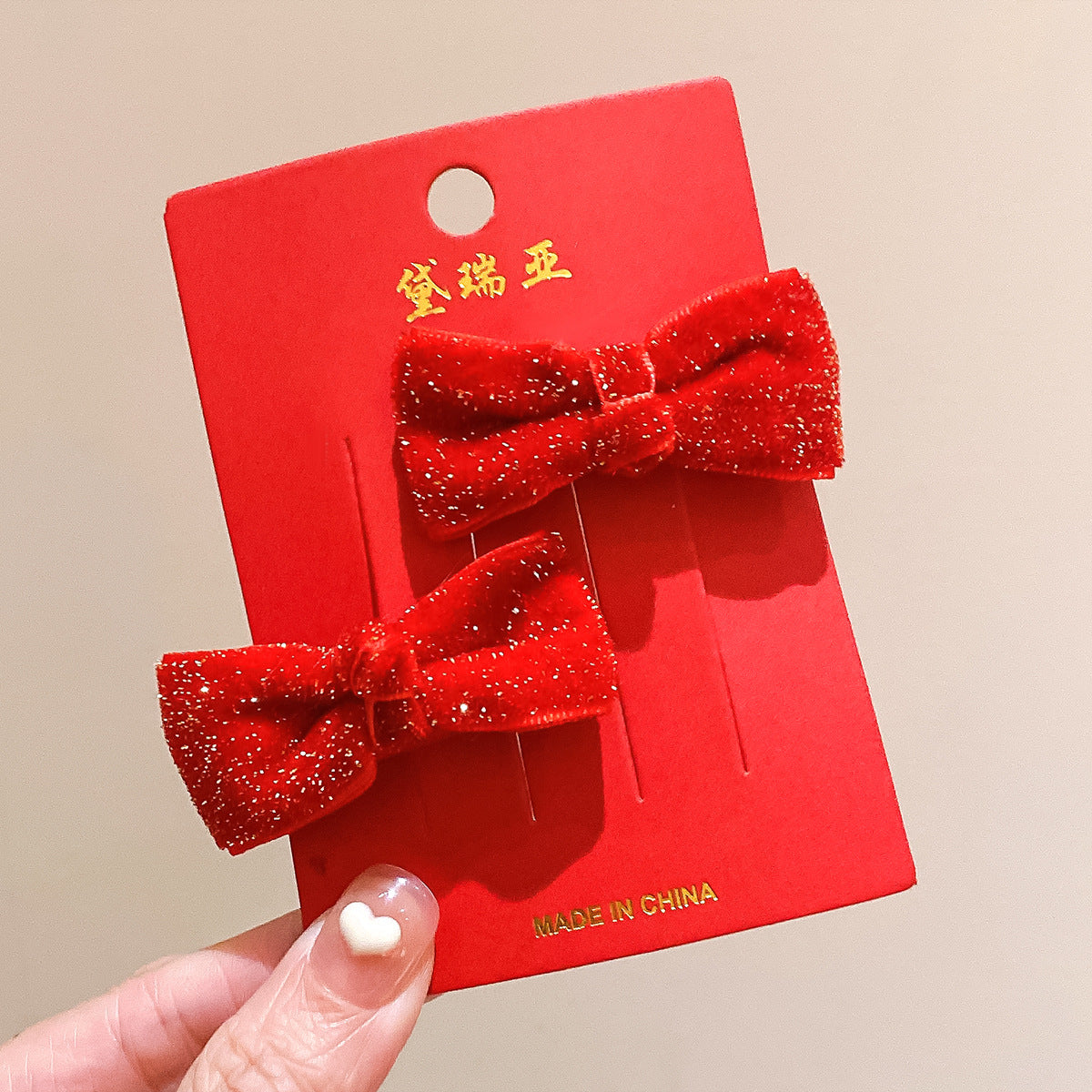 絨面蝴蝶結復古髮夾－細節特寫93｜https://igowo.tw/