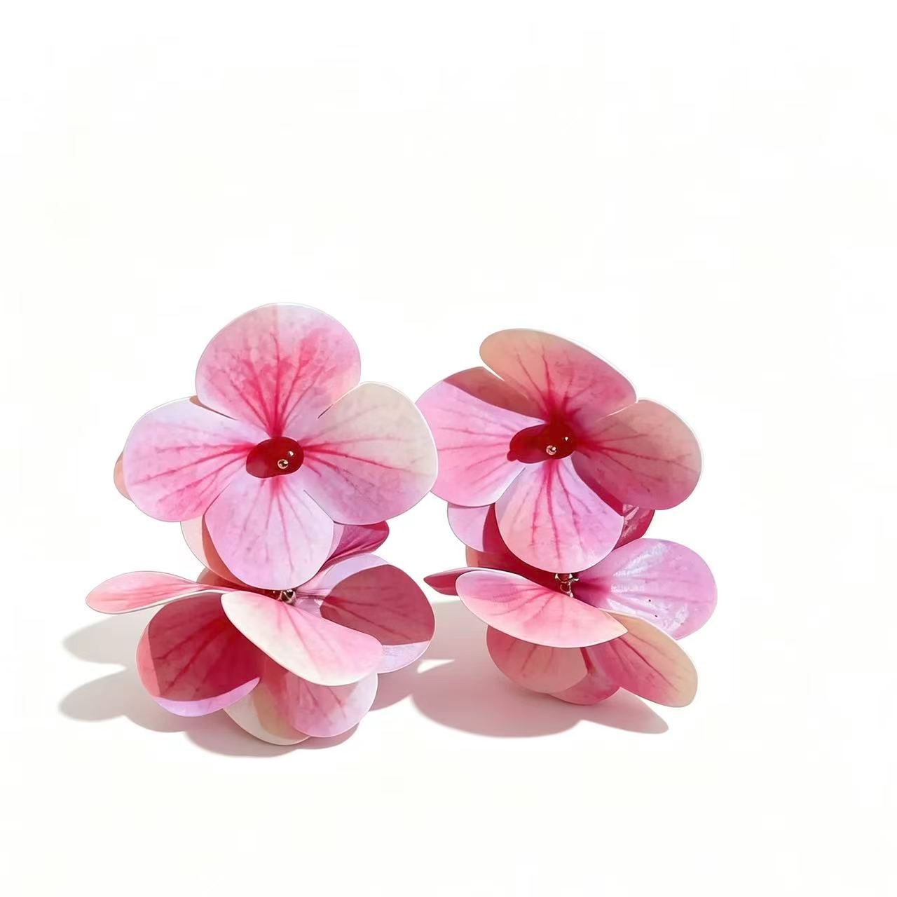 樹脂花朵耳釘