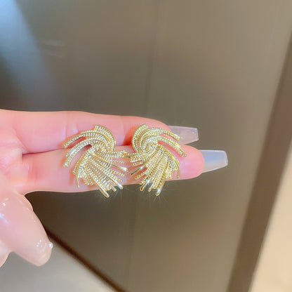 銀針幾何拉絲簡約耳釘－細節特寫28｜https://igowo.tw/