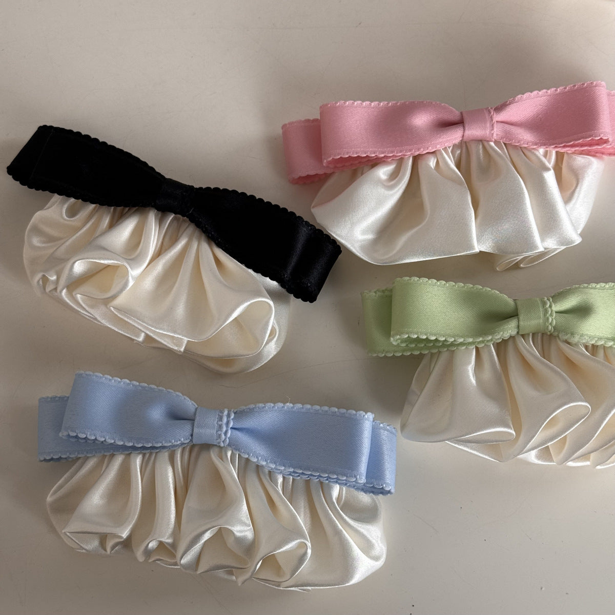 蝴蝶結復古髮夾－第二視角實拍｜https://igowo.tw/