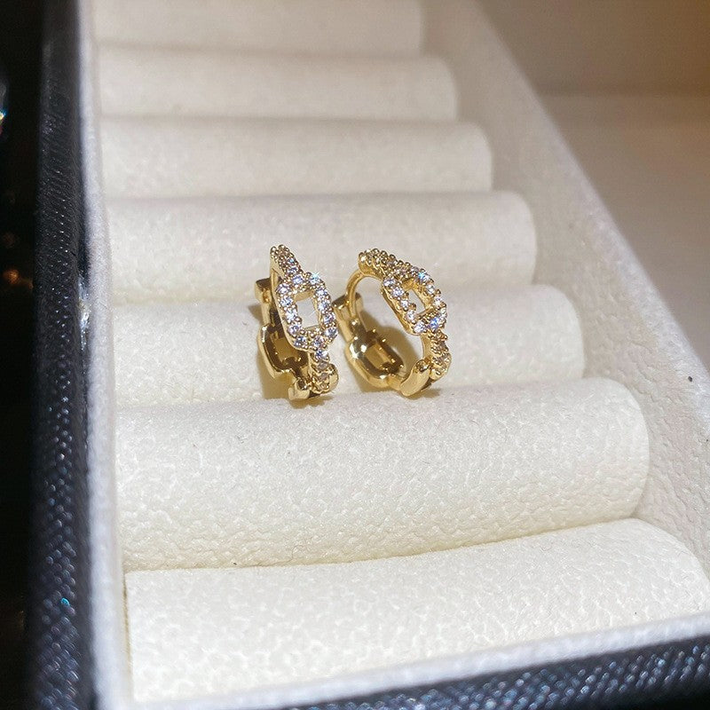 金色金屬簡約耳環－細節特寫10｜https://igowo.tw/