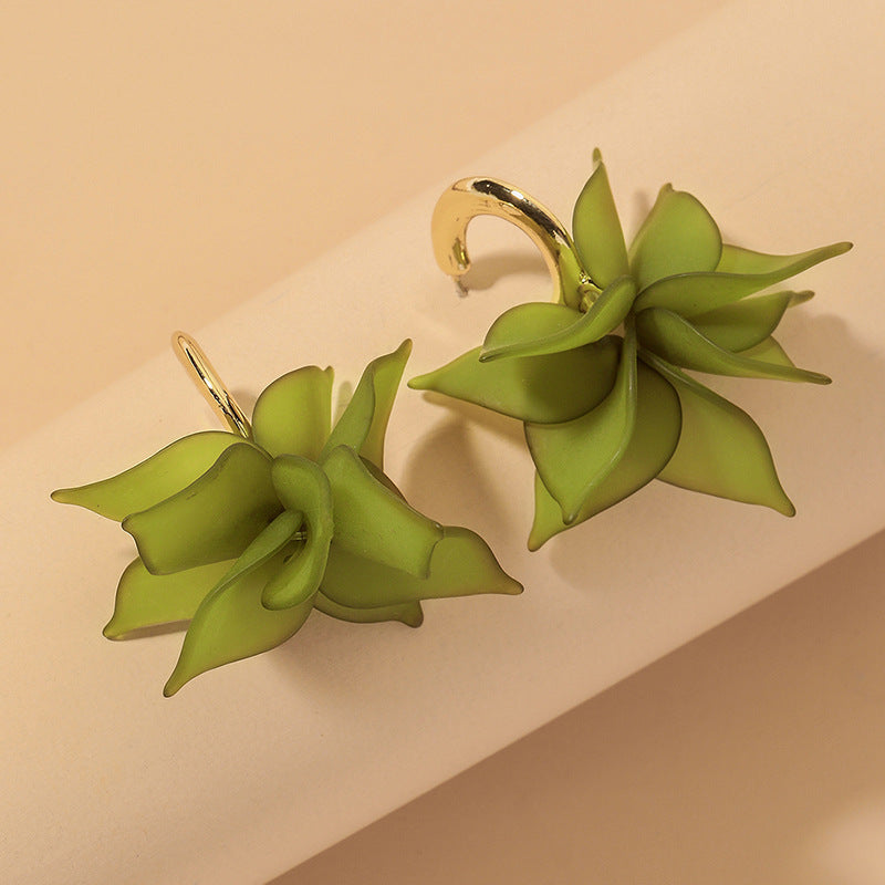 繽紛花朵誇張耳環－細節特寫19｜https://igowo.tw/