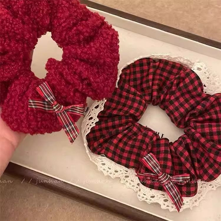 紅色彈力繩大腸圈髮圈－商品主圖｜https://igowo.tw/