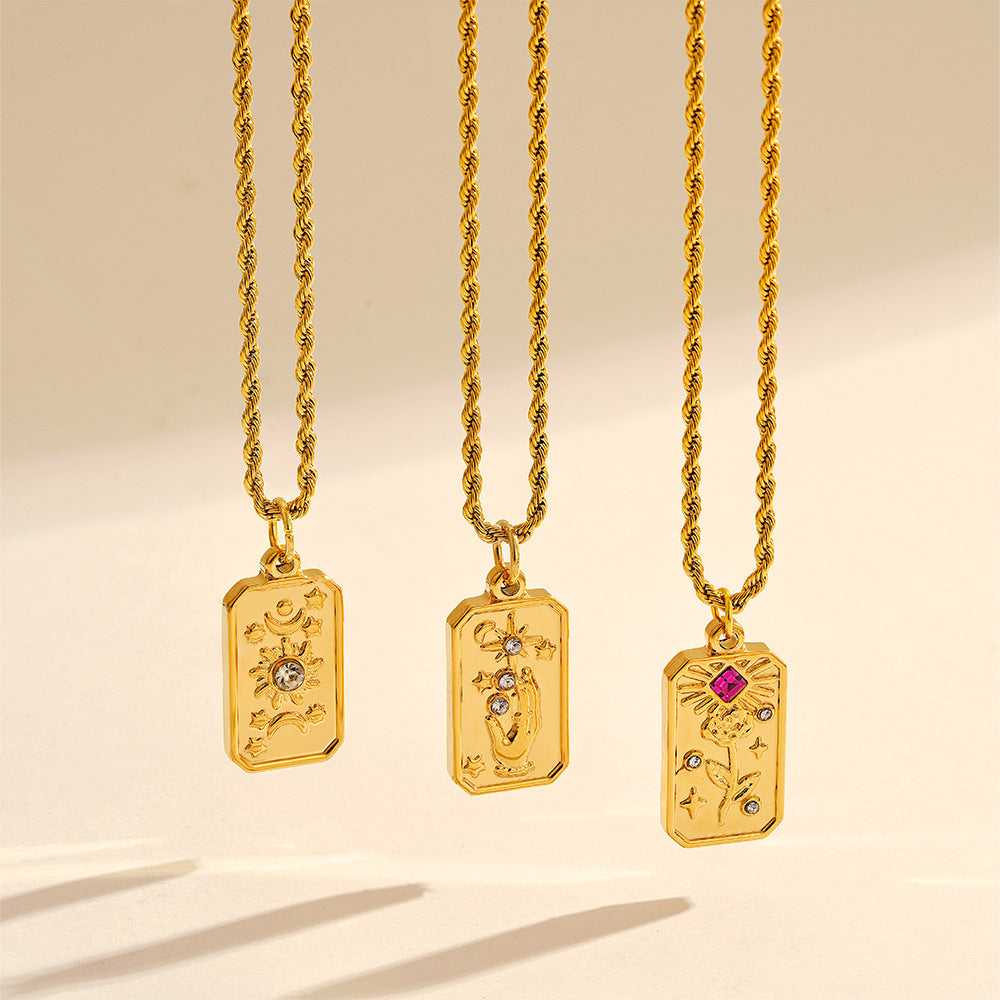 金色不鏽鋼月亮項鍊－_2花朵款實拍｜https://igowo.tw/